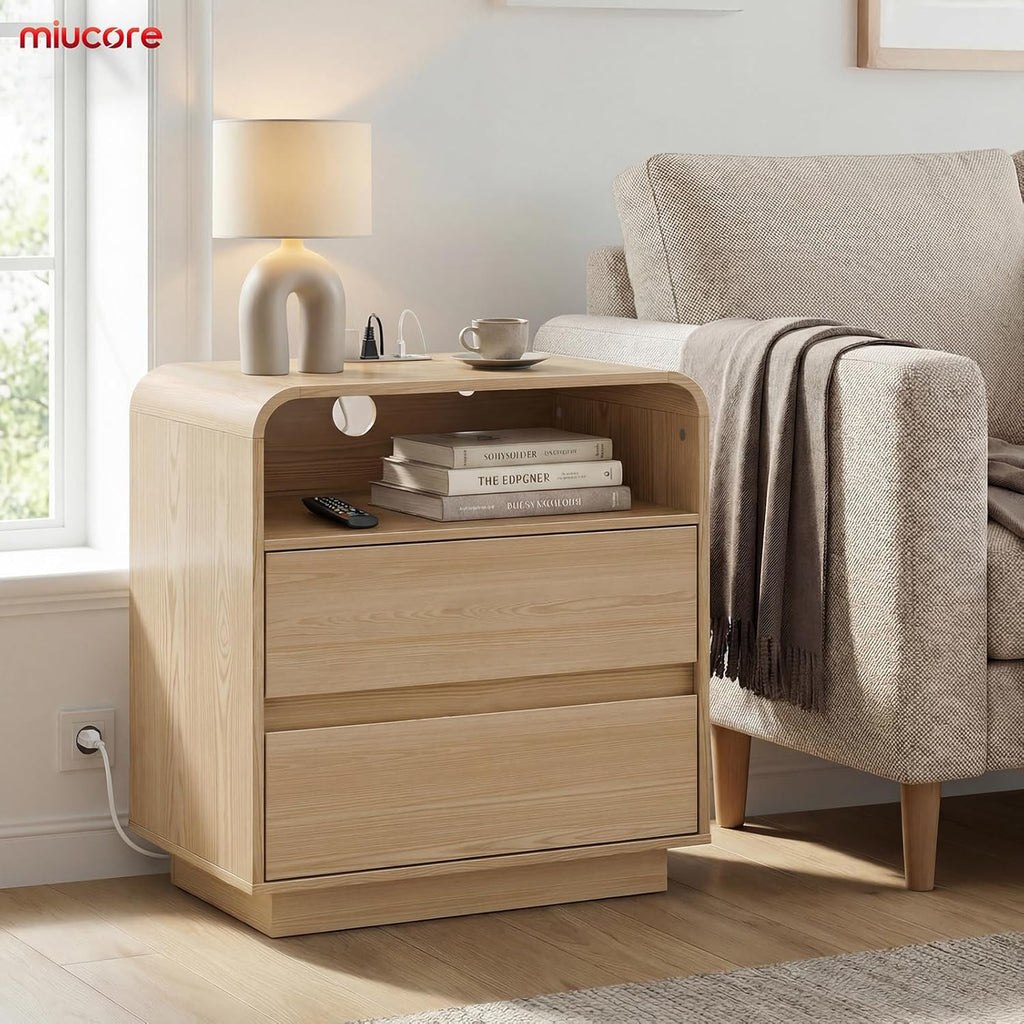 Miucore Nightstands Set of 2, Wide Round Bedside Table Set 2 with Charging Station, Large End Table with 2 Drawers Curved Design Modern Nightstand for Bedroom Sofa Home Office Oak Natural